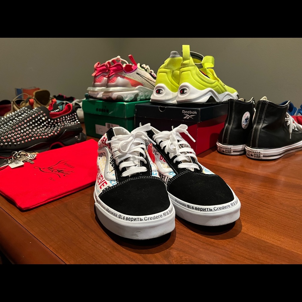 Vans - Picture 4 of 5